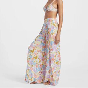 NWT Billabong Split Spirit Floral Pants